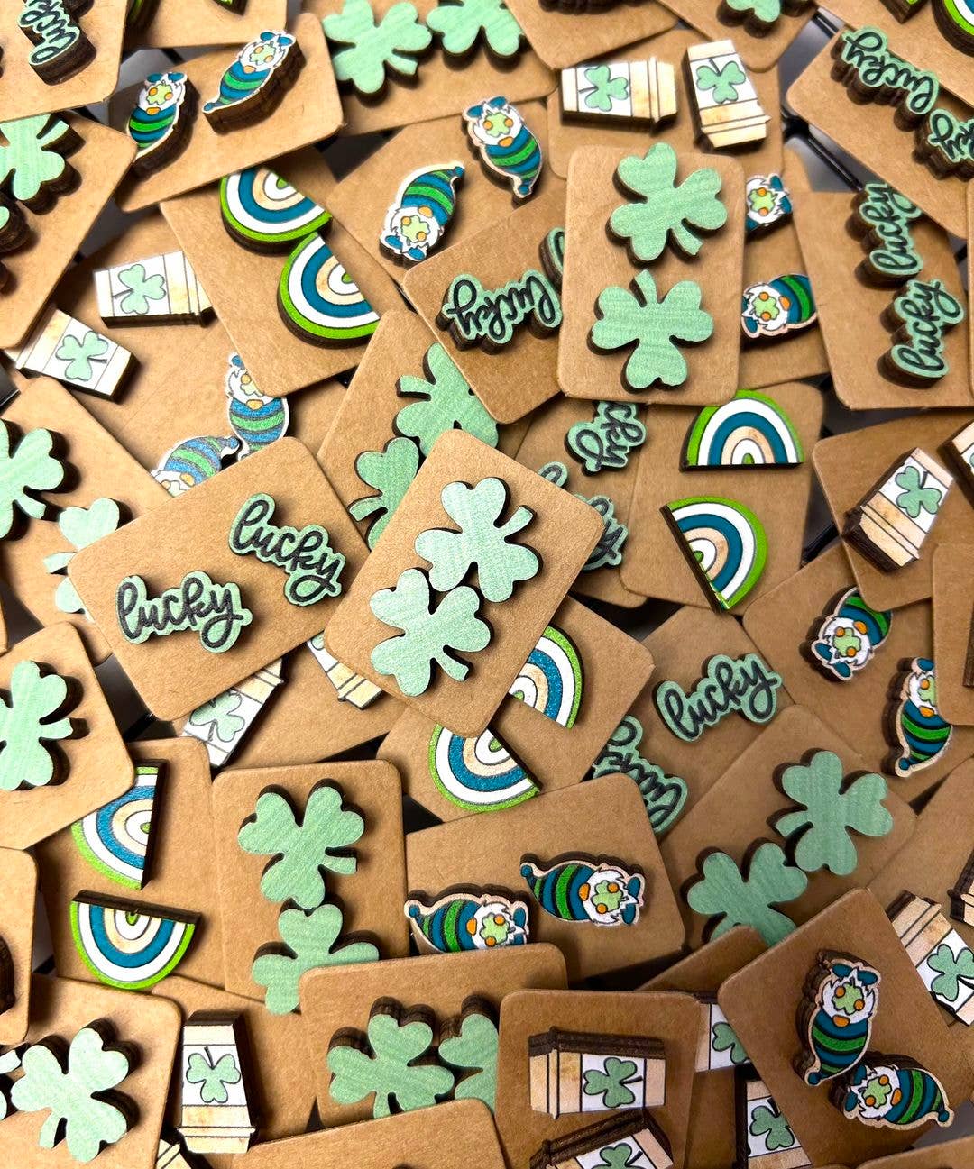 🍀 St Patricks Day Wood Stud Earrings: