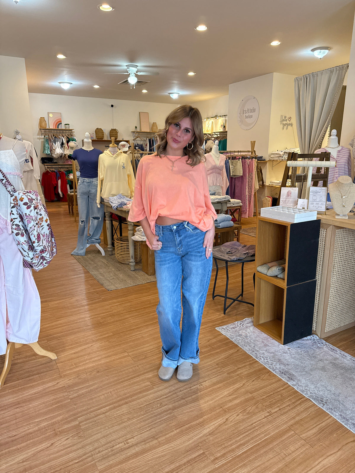 Lived In T-shirt (Regular & Plus Size)