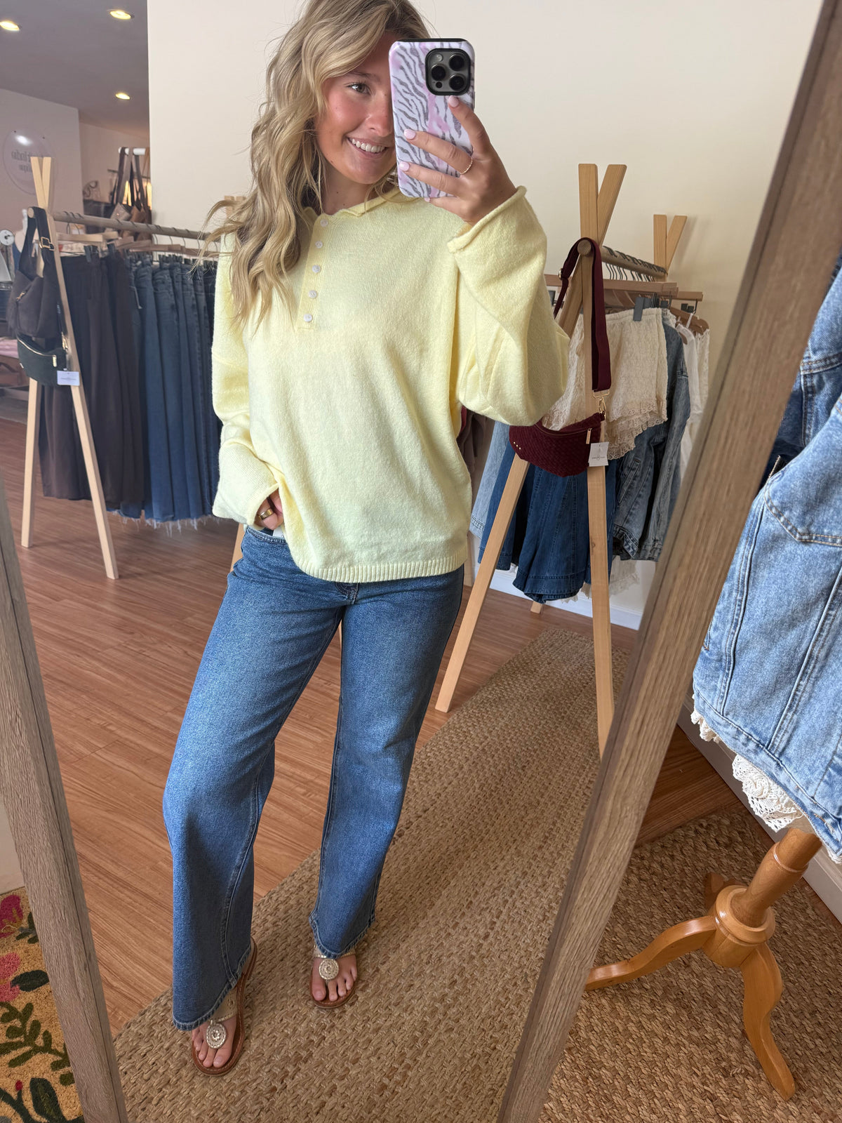 Mid Rise Full Length Wide Leg Jeans