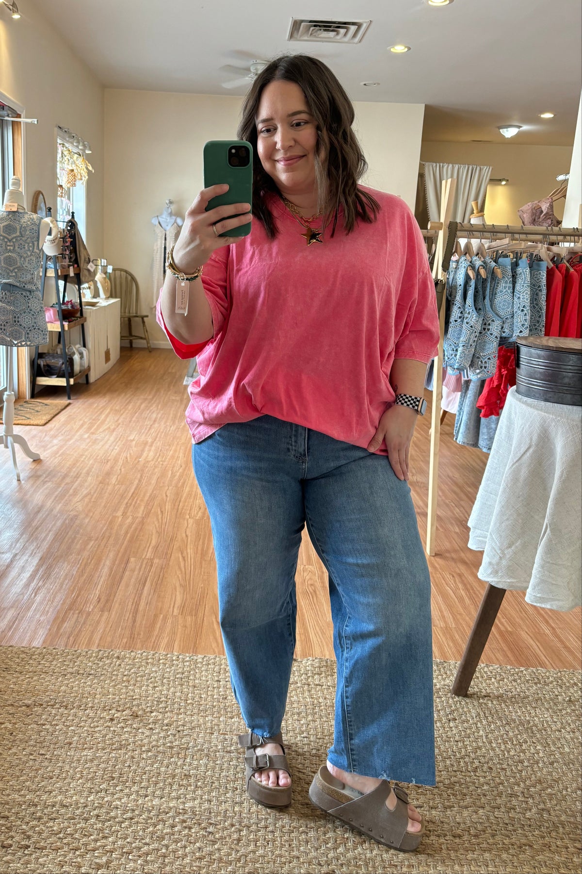 Lived In T-shirt (Regular & Plus Size)